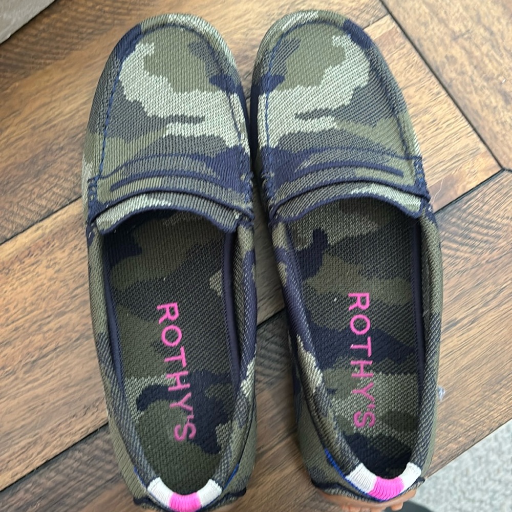 Rothy’s “The Driver” spruce camo, sz 9